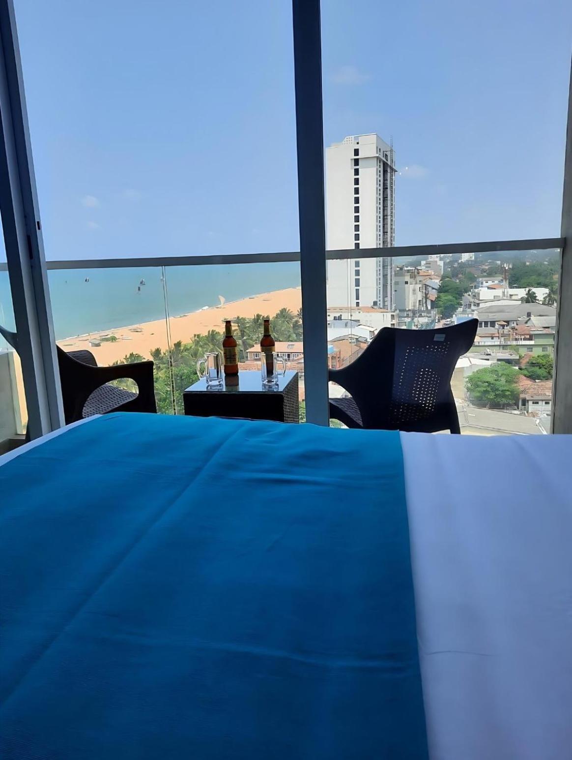 Negombo Ocean Breeze - Bliss On The Beach Luxury Apartments By Serendib Vacation Bagian luar foto