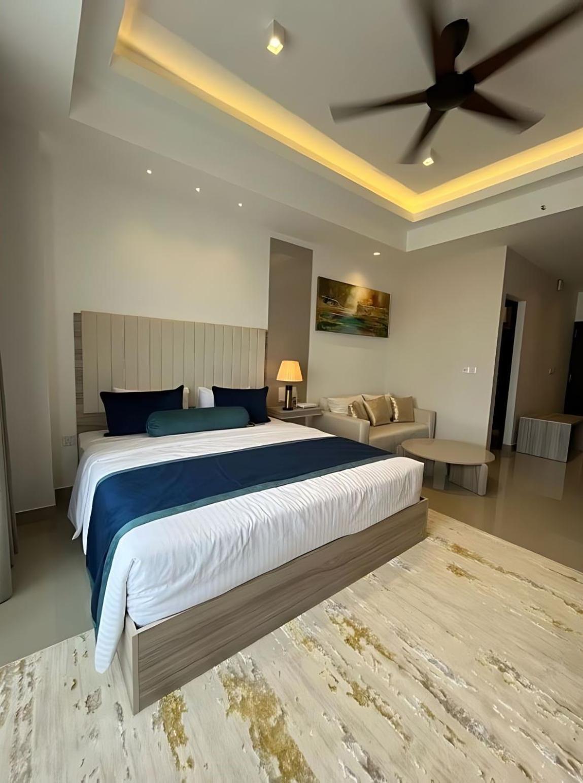 Negombo Ocean Breeze - Bliss On The Beach Luxury Apartments By Serendib Vacation Bagian luar foto