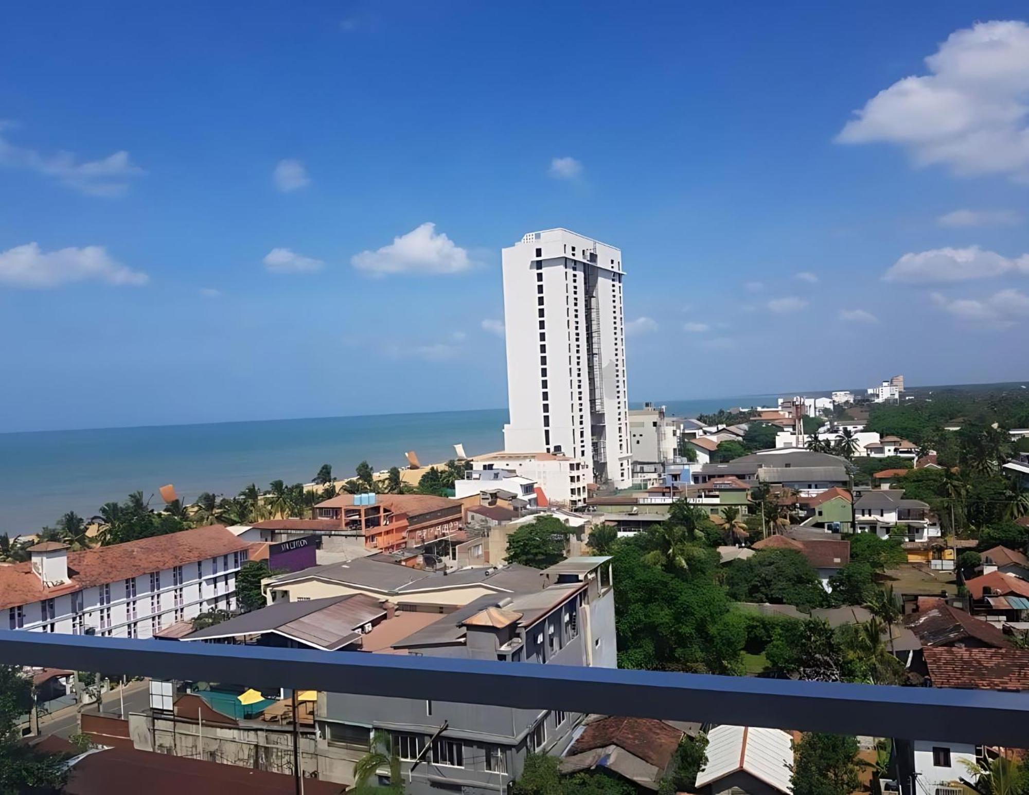 Negombo Ocean Breeze - Bliss On The Beach Luxury Apartments By Serendib Vacation Bagian luar foto