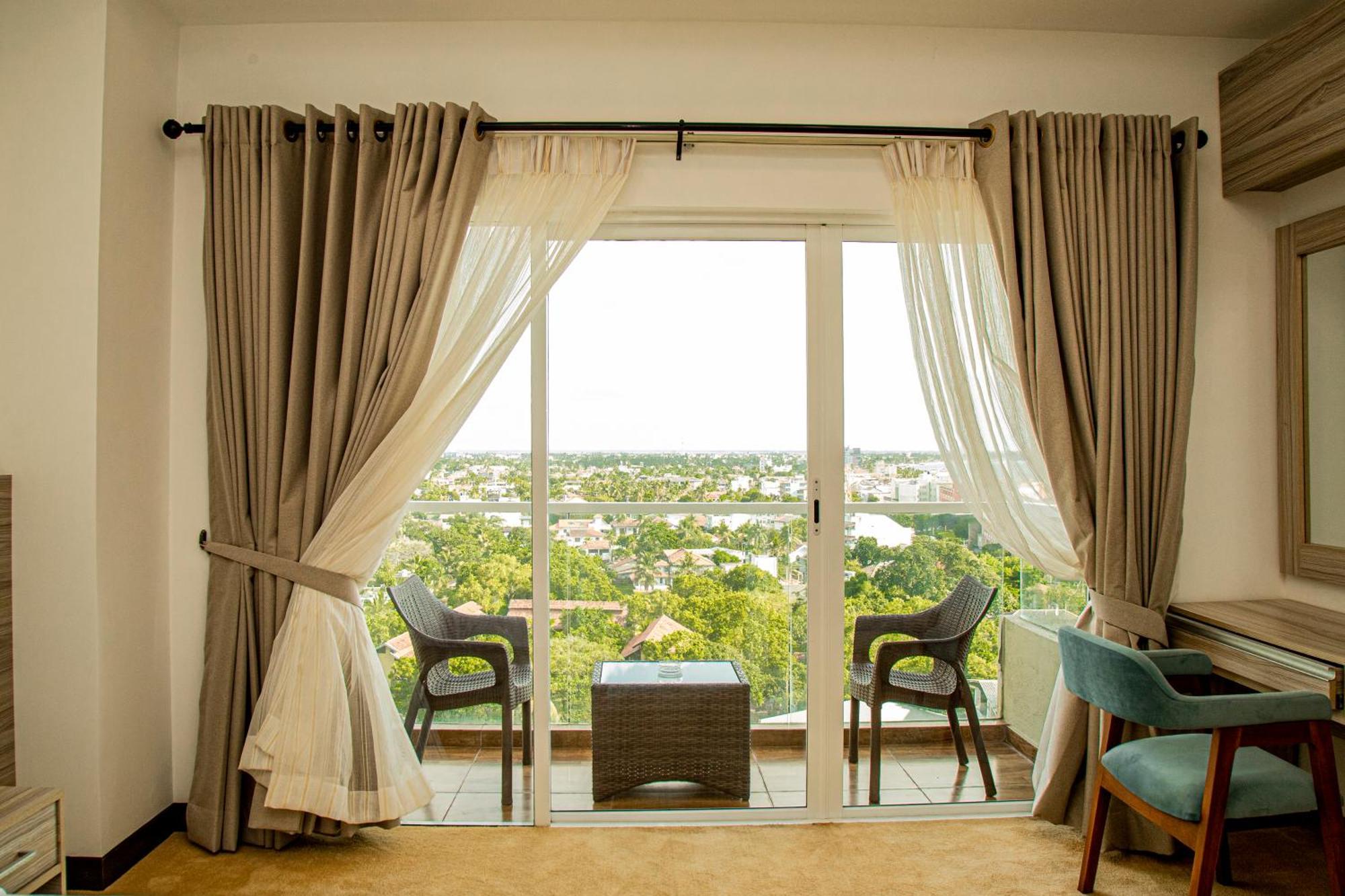 Negombo Ocean Breeze - Bliss On The Beach Luxury Apartments By Serendib Vacation Bagian luar foto
