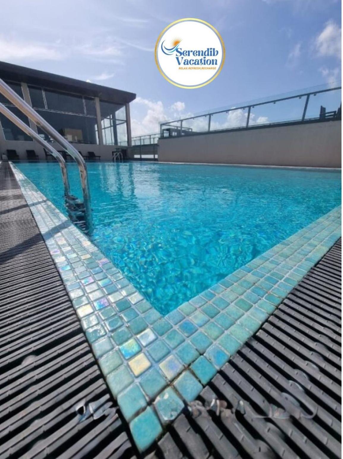Negombo Ocean Breeze - Bliss On The Beach Luxury Apartments By Serendib Vacation Bagian luar foto